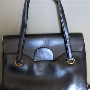 Chic Black Leather Shoulder Bag